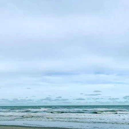 In With Sea Views アパート ニーウポールト