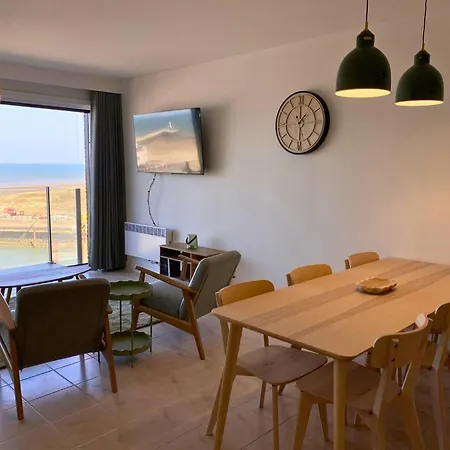 アパート In With Sea Views